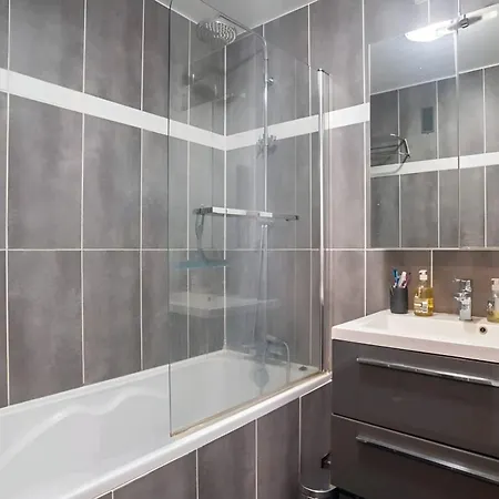 Apartment : 50m² Cozy In Center